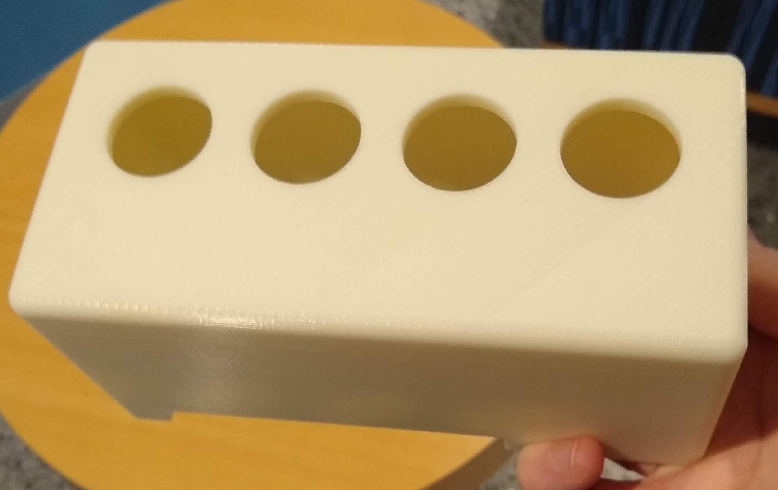 Raspberry Pi Button-drived Video Player 3D-printed case
