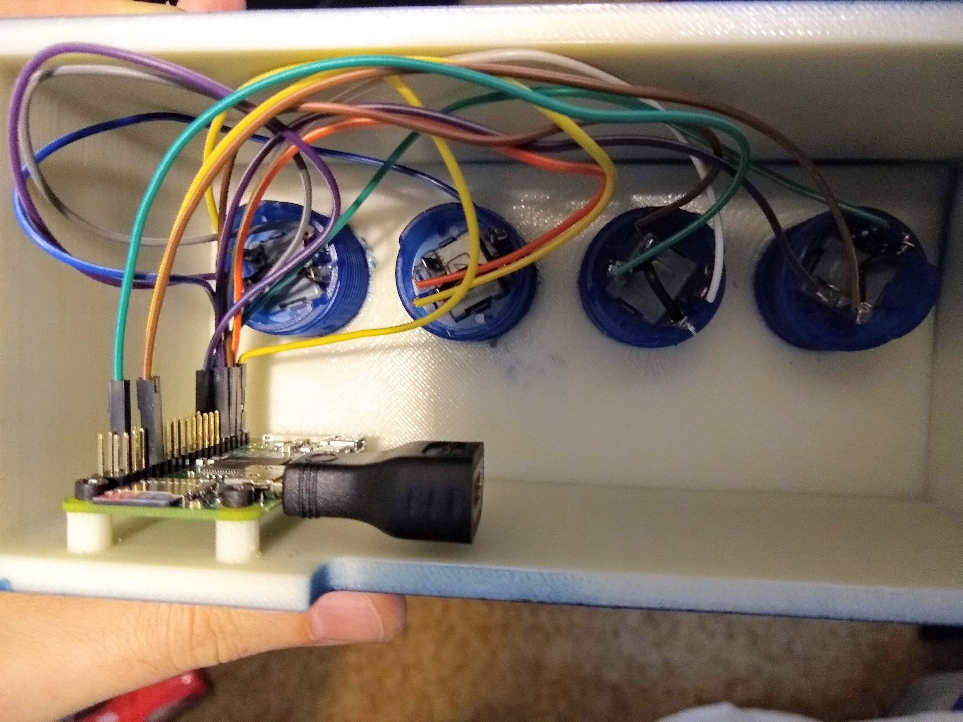 Inside the Raspberry Pi 3D-printed video player case